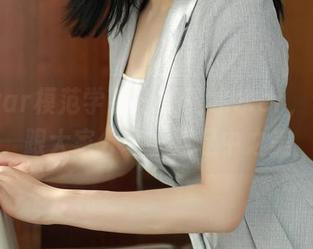 MFStar模范学院 – 她是水水er，今天来跟大家分享一双足中之美