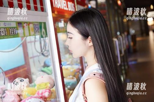 MiiTao蜜桃社-静香Mandy MiiTao蜜桃社 - 静香Mandy的旗袍美图,别怪我说,这么好看得下载后放在屏保上?