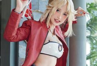 更新!PuyPuyChan的Ishtar写真集,让假期的无聊一次性ALLIN。