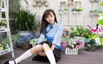 UGirls尤果网 – 看孟思雨的毛衣作品，分享的时候我已经在脑补——买两件、赠一份快乐！