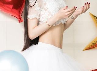 UGirls尤果网 – 短裙与艾小青，套图分享中你会发现别样的青春气息！