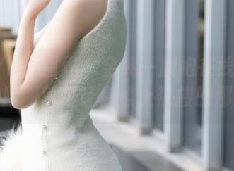 XIAOYU语画界 – 金纯一旗袍在线大放光彩，原图就是让你推上热搜的那种。