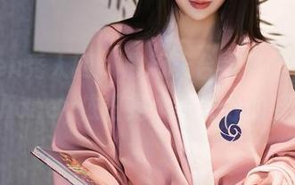 Xiuren秀人网 – 最新天台风骚图，小蛮妖_honey依旧是个不安分的妖妖！