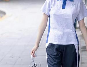 Xiuren秀人网 – 原图扑面而来，萝莉悠悠酱的私房“纯白”简直靠近了某种优雅的边缘。