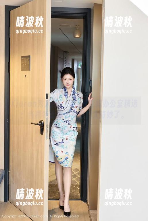 Xiuren秀人网 - 还是陈梵妮办公室精选：当模特遭遇公文包，太奇妙了。