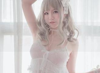 Yoko宅夏发布了一组护士美图,看来医院也需要点潮流气息!