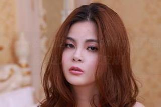 YouWu尤物馆 – 办公室能这么美，FoxYini孟狐狸的最新摄影作品集让人忍不住想安排！