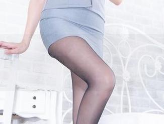 beautyleg – 撇去色彩，赵芸用黑白私拍资源：好像摸到了最初的纯粹？