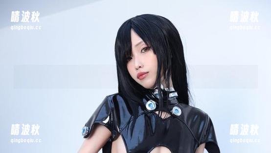 eliza喵喵的私拍图集——白色那瞬，在我脑海里循环播放了几遍！