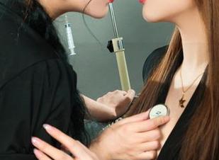 丽柜 – 这就是真正的甜甜制服！图库里藏着新见哦，值得一看！