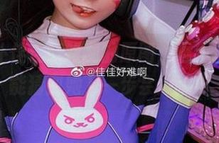 透明女仆佳佳好难啊的原图，逗趣精选，谁能猜到她下一步会做啥？