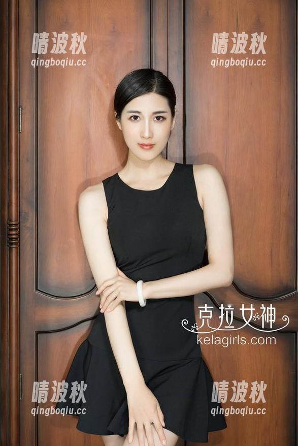 克拉女神 - 盈盈穿上豹纹，私拍瞬间变身“丛林女王”，我爱了。
