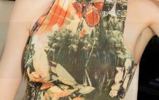 克拉女神 – 泳池边,钟淇的私房作品,身材好吗,恰到好处