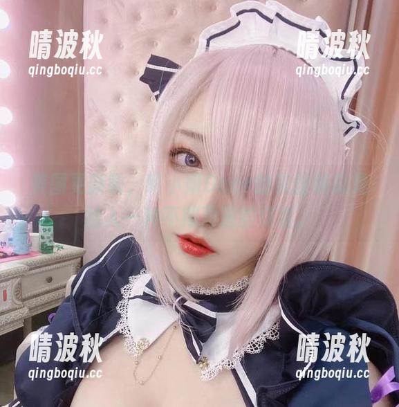 美图更新啦，啾小妍Deer的灰丝照总是给人一种不期而遇的惊喜。