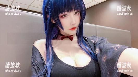 在线探险：金发芭比啾小妍的写真秘诀