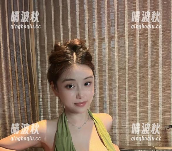 微密圈 - 新鲜出炉！奶雯超短黑皮裙合集，时尚与“险”并存