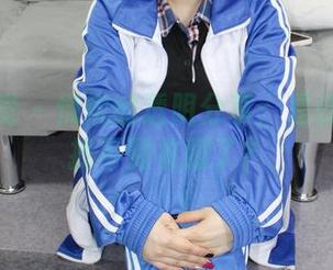 小众视觉 – 悦悦的透明分享：是创意还是找不到衣服了？