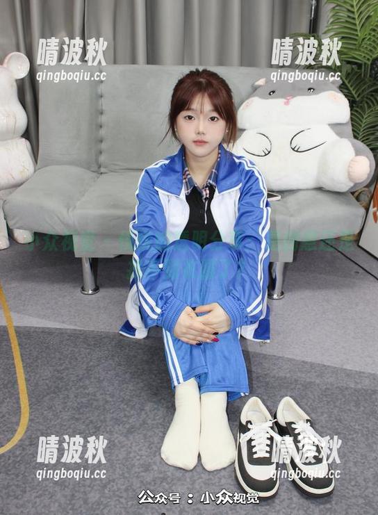 小众视觉 - 悦悦的透明分享：是创意还是找不到衣服了？