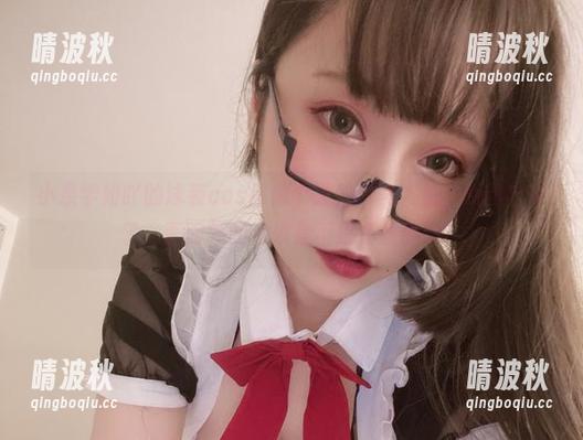 小泉学姐吖 小泉学姐吖的泳装cos得像个迷失的美人鱼,原图出来了,画面外的海浪是不是在羡慕她?
