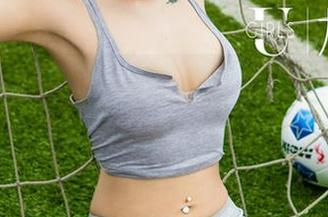 尤果网 – 靳宝的女王写真集——这资源真是太赞了，差点让我按掉了刹车！