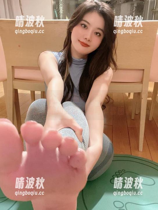 微密圈 - 这个花房视频里的就是阿朱啊，谁能拒绝如此诱人的写真套图呢