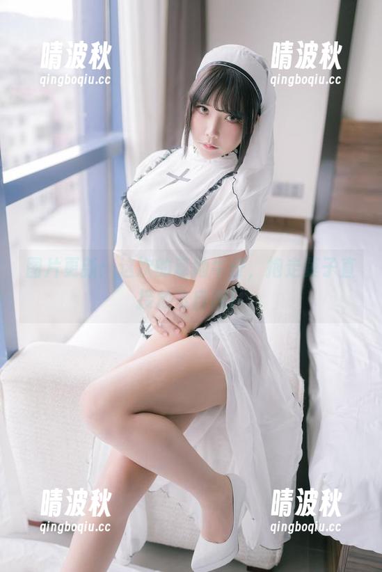 抱走莫子 图片更新:这次的草地牛仔,抱走莫子直接放飞自我!