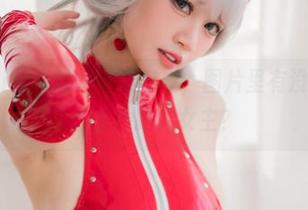 星黛鹿鹿i分享的英梨梨皮衣，图片里有没有你想看的那种路人女主？