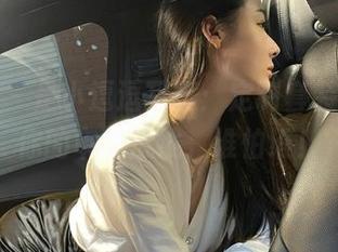 微密圈 – 是小逗逗写真：定制套装，挑战你的审美底线，谁怕谁！
