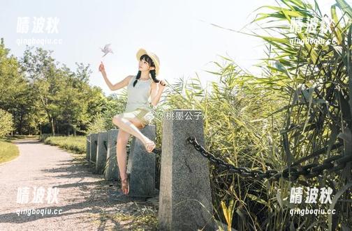 喂，桃墨公子的最新写真集，八重神子令人一见倾心！