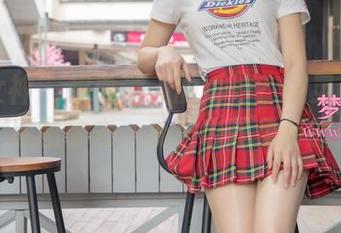 梦丝女神 – 想要迷人的婚纱？张灵儿来了，原图拿去，反正也是免费的！