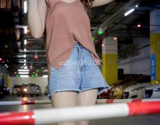 梦丝女神 – 对比图：定制长裙前后变化，玥玥的美人坯子真让人忍不住想转发！