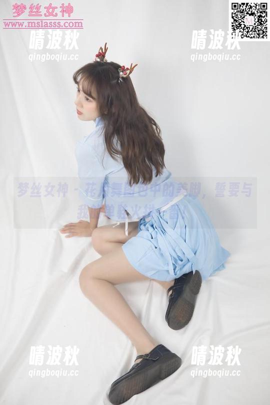 梦丝女神 - 花月舞图包中的美脚，誓要与我的单鞋火拼一番！