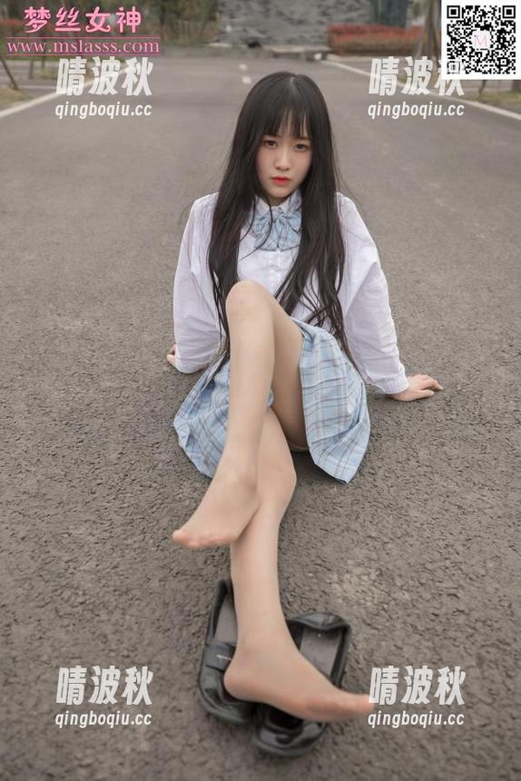 梦丝女神 - 在苏柔的纯白流光中，原图精选是眼前的一片空灵，情绪在轻轻起伏。