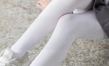 森萝财团 – Aika的黑丝，最新套图，你敢看吗？眼睛可别盯太久啊！