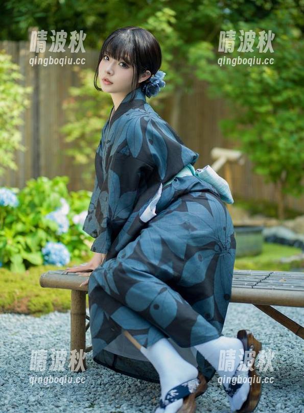 那份调皮，玉汇yuuhui的坏坏女警，精选图片里藏着几许甜蜜？