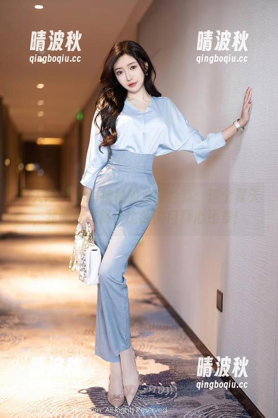 秀人网 - Zoe柚柚的泳装合集：这个夏天，我的泳衣终于比我的自尊心还多！