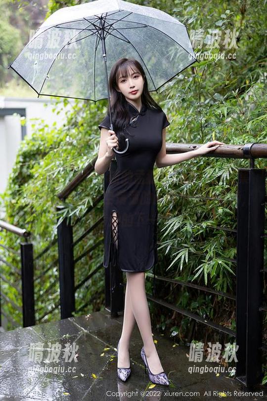 秀人网 - 更新了新的孟狐狸FoxYini图集，秘密的气息在空荡荡的画面里悄然流淌，期待她的下一步。