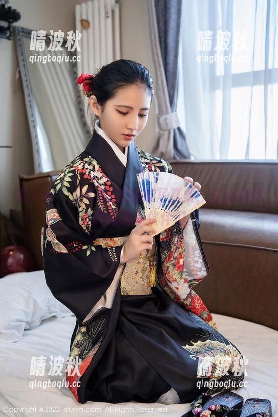 秀人网 - 小Kiki的妹妹写真集，送给没见过真相的小伙伴们。