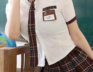 秀人网 – 看汐汐爱吃草莓如何把校服穿出了新高度,常规美图已经满足不了我了!