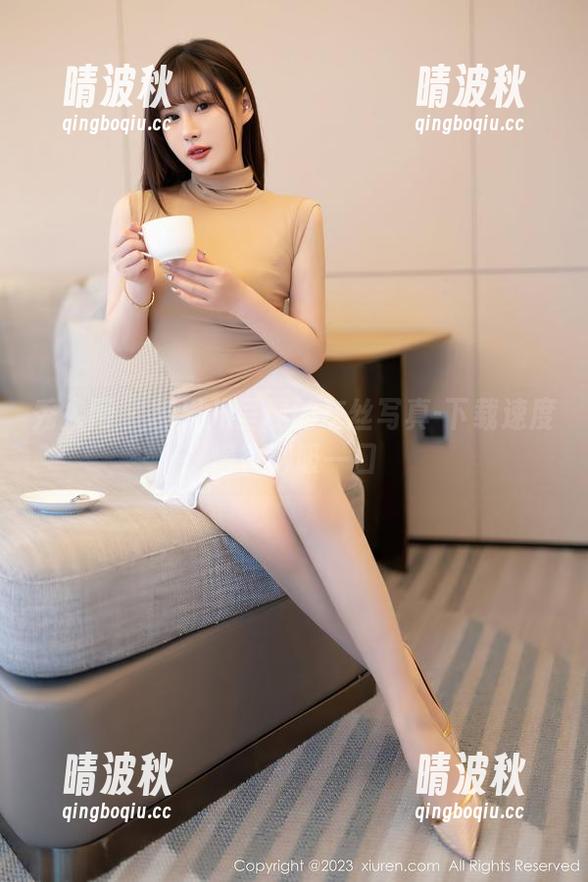 秀人网 - 糖果儿呈现的灰丝写真-下载速度慢也得吸一口