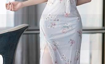 秀人网 – 蓝夏akasha在套图里的每个pose都值得我反复琢磨,居然那么有味道。