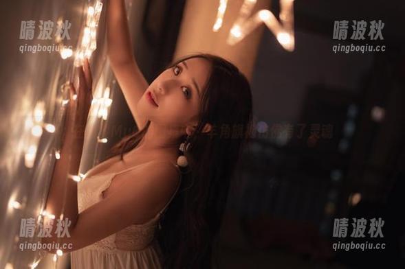 在穆零Mu0的图集中，羊角旗袍仿佛有了灵魂