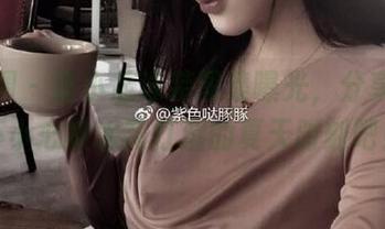 微密圈 – 童小芯泳装图集曝光，分享那个不小心被水花打湿的夏天时刻吧！