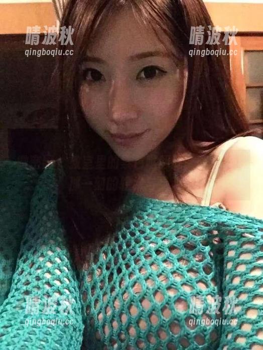微密圈 - 教室里的紫色哒豚豚，高清还原那一刻的轻松与灵动。