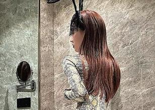 微密圈 – 情人节快乐，脸红Dearie的写真让恋爱也自愧不如！