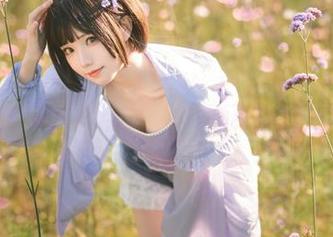 花柒Hana新作：雪白入水！终于更新了这本泳装写真集。