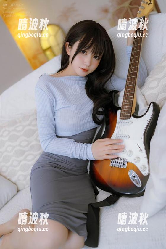 荒井喵喵 比基尼写真图册:荒井喵喵,这热度没谁了吧!