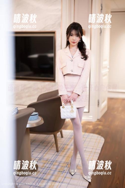 语画界 - 撕下婚纱的外衣，程开心向你展示美图与资源的交互