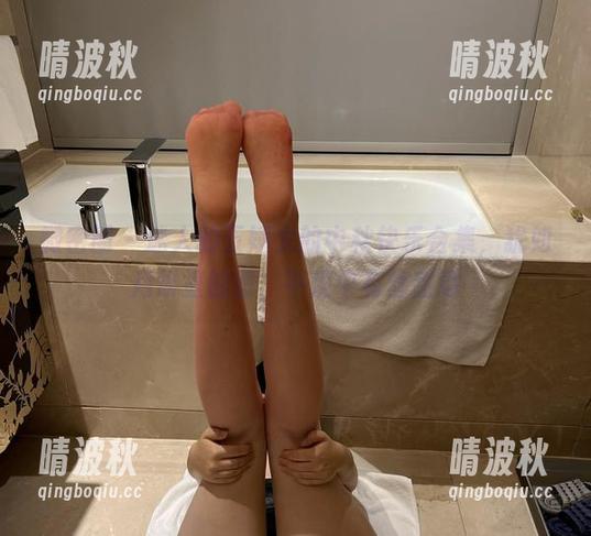 微密圈 - 迷人的五姨太的中秋快乐合集，犹如月饼里的蜜，平淡中有丝甜意