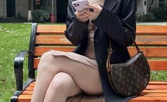 微密圈 – 看到陈妮妮UNI的制服作品，让我犹豫要不要也来套个队服？果然太专业了…